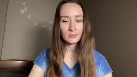 Snapshot of smilequeen_ chatting on 10/25/25, 12:23 smilequeen_ online show from 10/25/25, 12:23