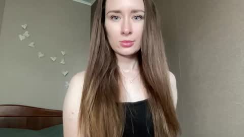 Snapshot of smilequeen_ chatting on 10/26/25, 11:05 smilequeen_ online show from 10/26/25, 11:05
