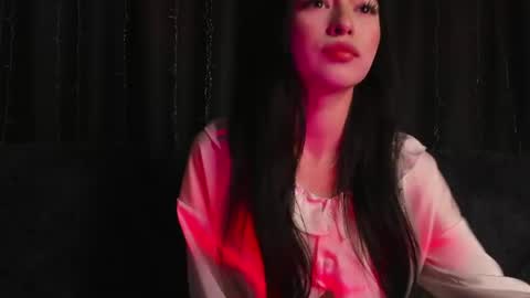 Victoria online show from 06/18/26, 09:30
