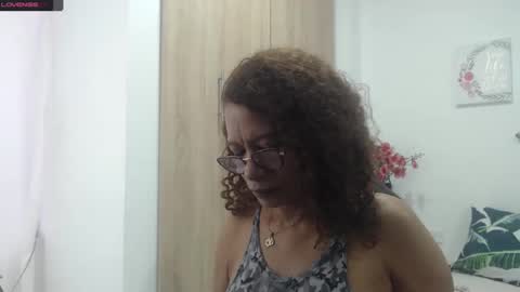 Smileth online show from 02/14/25, 11:42