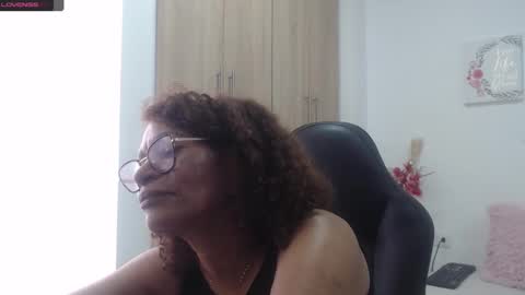 Smileth online show from 02/21/25, 06:04