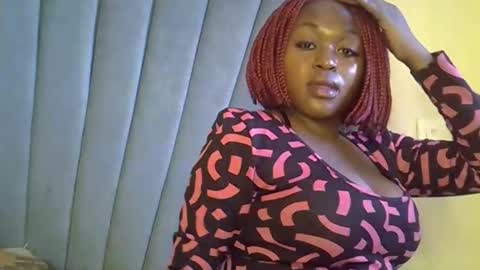 smiley_berry online show from 09/12/25, 02:17