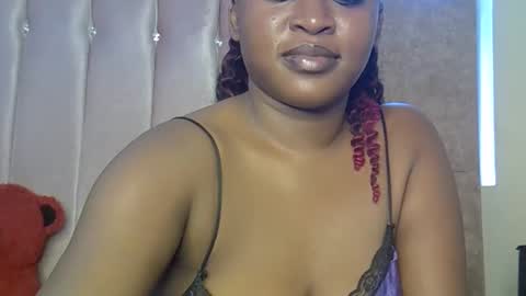 smiley_berry online show from 10/30/25, 02:07