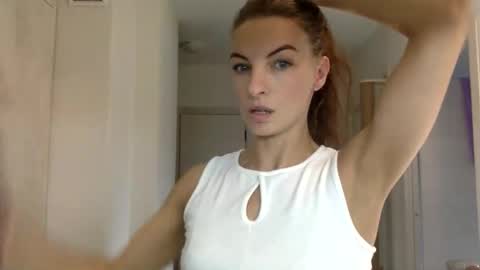 smiling_lexa online show from 04/18/26, 04:49