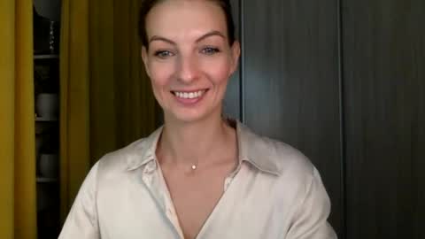 Snapshot of smiling_lexa chatting on 07/27/26, 11:23 smiling_lexa online show from 07/27/26, 11:23