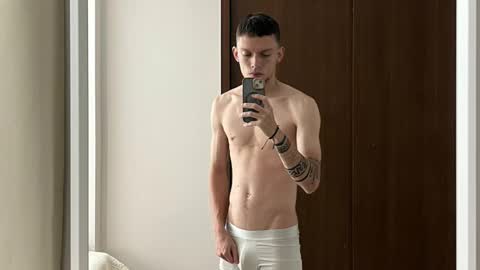 Snapshot of smitgrey chatting on 11/18/25, 09:08 SMIT online show from 11/18/25, 09:08