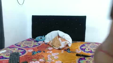 Snapshot of smith_and_mia chatting on 02/03/26, 12:53 Smith y Mia online show from 02/03/26, 12:53
