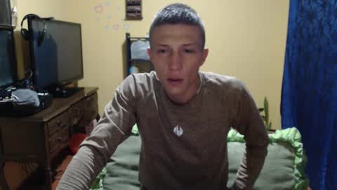 Snapshot of smith_lechosoxxx chatting on 09/21/25, 06:04 smith_lechosoxxx online show from 09/21/25, 06:04