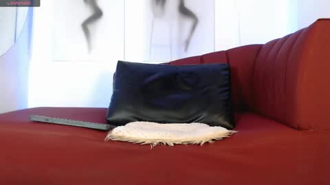 Snapshot of smith_luxes777 chatting on 05/13/26, 01:03 777 online show from 05/13/26, 01:03