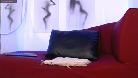 Snapshot of smith_luxes777 chatting on 05/21/26, 11:12 777 online show from 05/21/26, 11:12