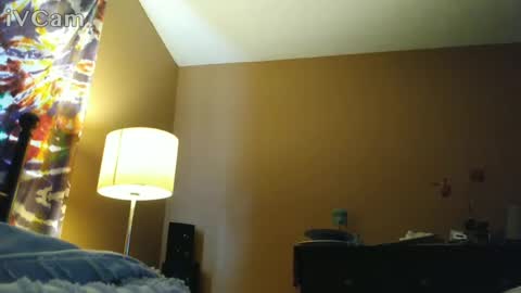 smoke-4-me online show from 09/19/25, 02:18