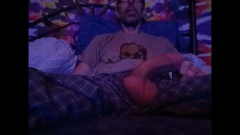 smoke-4-me online show from 09/24/25, 03:32