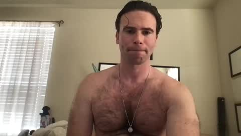 Snapshot of smo0kinvibzzagain chatting on 10/26/25, 10:47 Sn0oOgiNZz online show from 10/26/25, 10:47