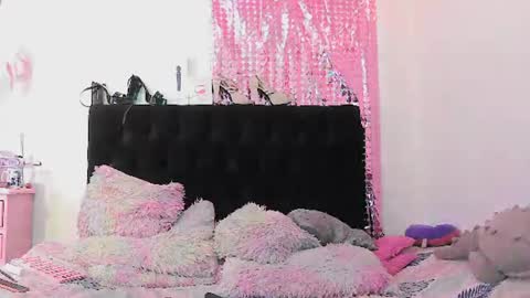 smoke_leidy_ online show from 06/19/26, 04:50