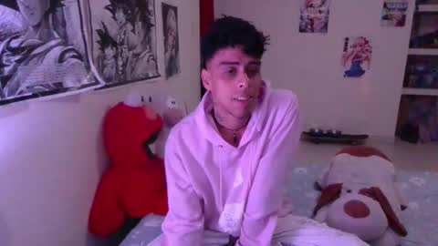 Snapshot of smoker00teddybear chatting on 12/14/24, 07:40 teddy online show from 12/14/24, 07:40