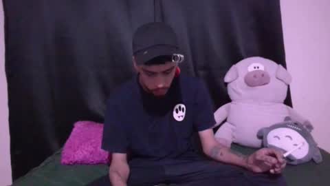 Snapshot of smoker00teddybear chatting on 11/01/25, 08:05 teddy online show from 11/01/25, 08:05