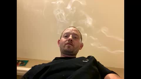 Snapshot of smokeymt420 chatting on 01/12/25, 11:07 smokeymt420 online show from 01/12/25, 11:07