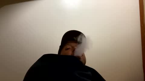 Snapshot of smokeymt420 chatting on 03/05/25, 12:44 smokeymt420 online show from 03/05/25, 12:44
