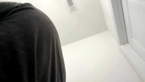 smokeymt420 online show from 09/17/25, 10:33