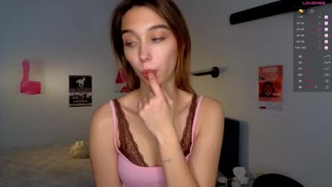 Snapshot of smoothnesss chatting on 11/01/25, 08:49 Eva online show from 11/01/25, 08:49