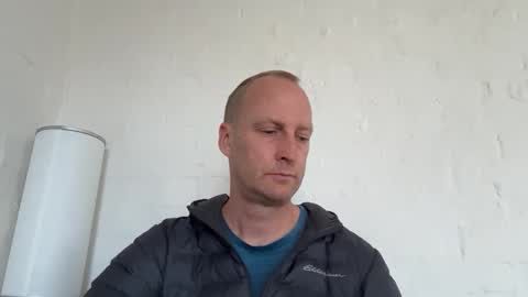 Snapshot of smoothroundbottom chatting on 10/24/25, 02:52 KinkyDonks online show from 10/24/25, 02:52