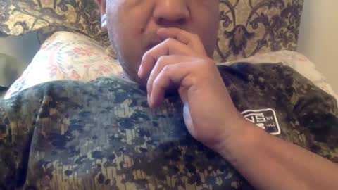 Snapshot of smoothstrik3r chatting on 02/16/25, 04:21 smoothstrik3r online show from 02/16/25, 04:21