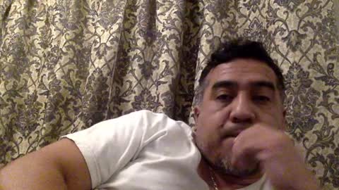 Snapshot of smoothstrik3r chatting on 09/17/25, 12:40 smoothstrik3r online show from 09/17/25, 12:40