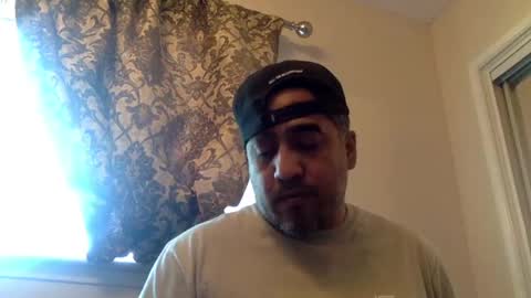 Snapshot of smoothstrik3r chatting on 09/24/25, 05:27 smoothstrik3r online show from 09/24/25, 05:27