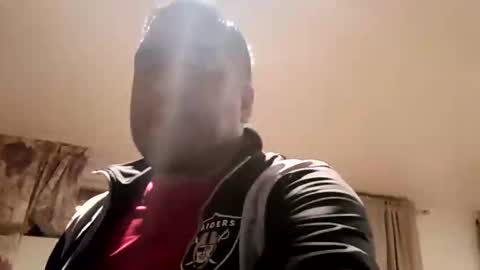 Snapshot of smoothstrik3r chatting on 10/09/25, 01:09 smoothstrik3r online show from 10/09/25, 01:09