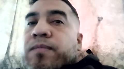 Snapshot of smoothstrik3r chatting on 10/14/25, 06:42 smoothstrik3r online show from 10/14/25, 06:42