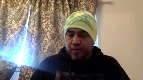 Snapshot of smoothstrik3r chatting on 11/23/25, 03:12 smoothstrik3r online show from 11/23/25, 03:12