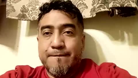 Snapshot of smoothstrik3r chatting on 11/27/25, 07:54 smoothstrik3r online show from 11/27/25, 07:54