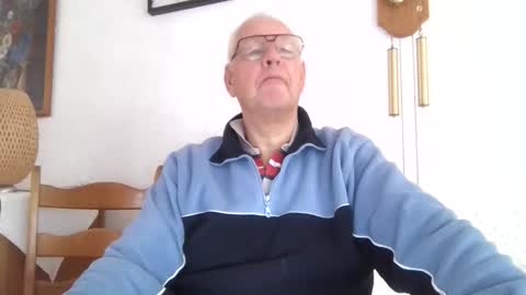 Snapshot of smoothy5460 chatting on 10/22/25, 01:11 smoothy5460 online show from 10/22/25, 01:11