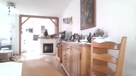 Snapshot of smoothy5460 chatting on 12/18/25, 09:48 smoothy5460 online show from 12/18/25, 09:48