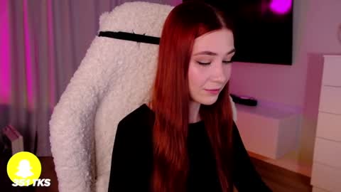 Snapshot of smthwrong chatting on 02/28/25, 11:56 smthwrong online show from 02/28/25, 11:56