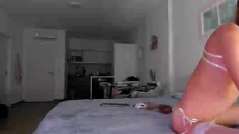 Snapshot of sn0wcat chatting on 09/22/25, 09:39   online show from 09/22/25, 09:39