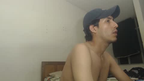 snackontime19 online show from 09/13/25, 06:57