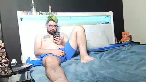 snackonzach online show from 12/10/24, 03:20