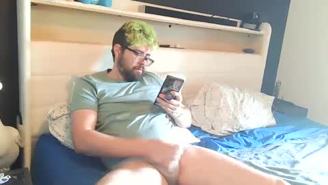snackonzach online show from 09/13/25, 03:12