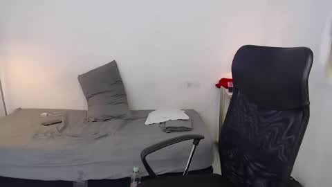 snak_master1 online show from 09/18/25, 05:59