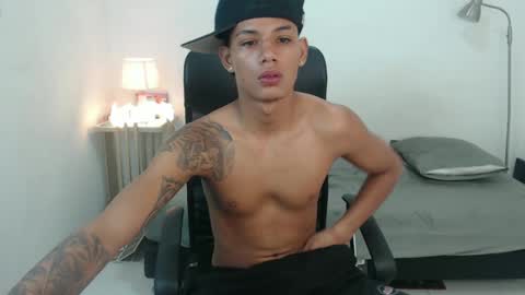 snak_master1 online show from 10/03/25, 02:47