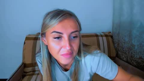 Sneja online show from 10/23/25, 06:50