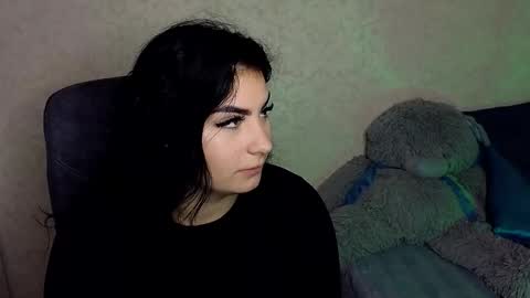 Olivia online show from 10/16/25, 03:02