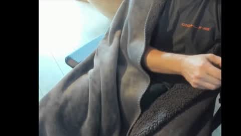 snip1977 online show from 10/10/25, 11:09