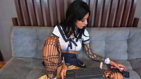 Snapshot of snner_velvet chatting on 05/27/26, 09:34 snner_velvet online show from 05/27/26, 09:34