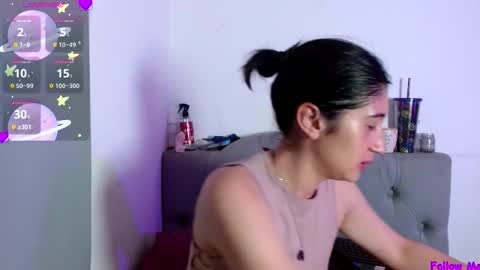 Snapshot of snow_baall chatting on 11/22/25, 04:22 IG OF red moonn online show from 11/22/25, 04:22