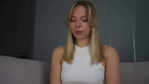 Candice Snow online show from 02/21/25, 12:17