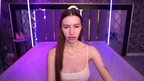 snow_whiteeex online show from 04/27/26, 05:49