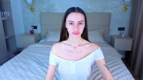 snow_whiteeex online show from 06/10/26, 04:23
