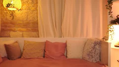 Hanna online show from 11/04/25, 09:41